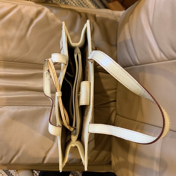 VINTAGE LIZ CLAIBORNE PURSE, CROC/SNAKESKIN PATTERN, CLASSIC FAUX LEATHER - Picture 6 of 8